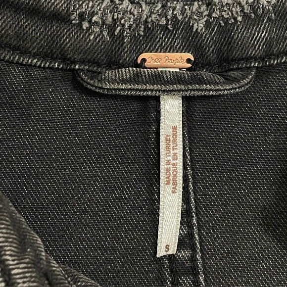 Free People Moonchild Distressed Denim Shirt Jacket Moon Dust Washed Black Small - Picture 14 of 16